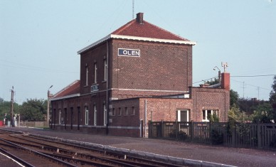 OLEN  DIA 78-3188.jpg